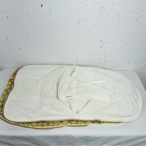 Petunia Pickle Bottom Beige & Yellow Stroller Bunting Bag - Picture 12 of 15